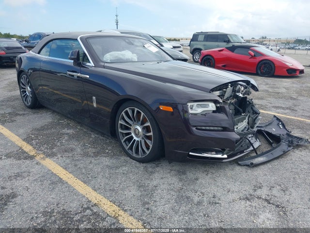 rolls-royce dawn 2018 — VIN SCA666D52JU107540